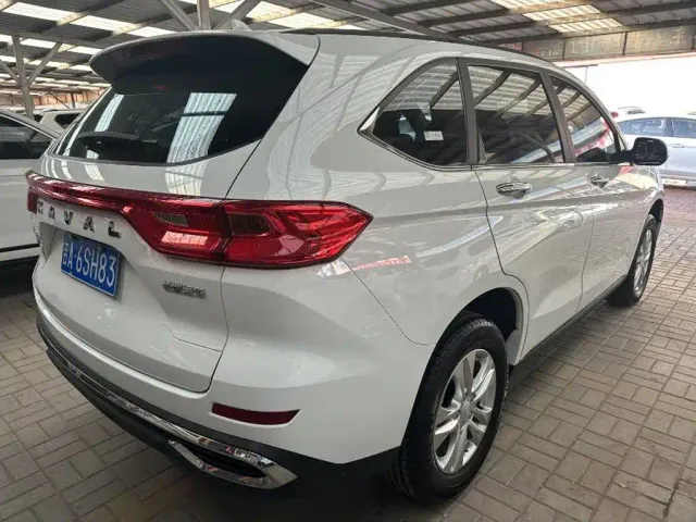 Haval M6 — Фото автомобиля 9