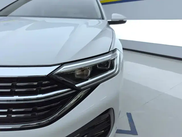 Volkswagen Sagitar — Фото автомобиля 5