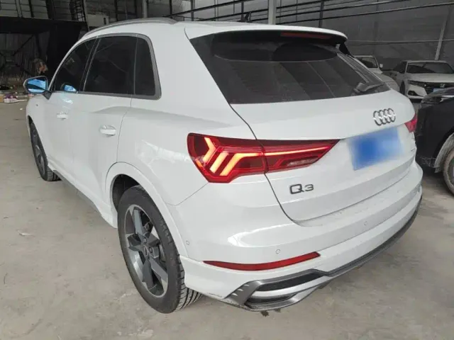 Audi Q3 — Фото автомобиля 4