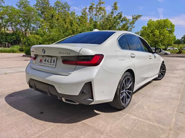 BMW 3 Series — Фото автомобиля 4
