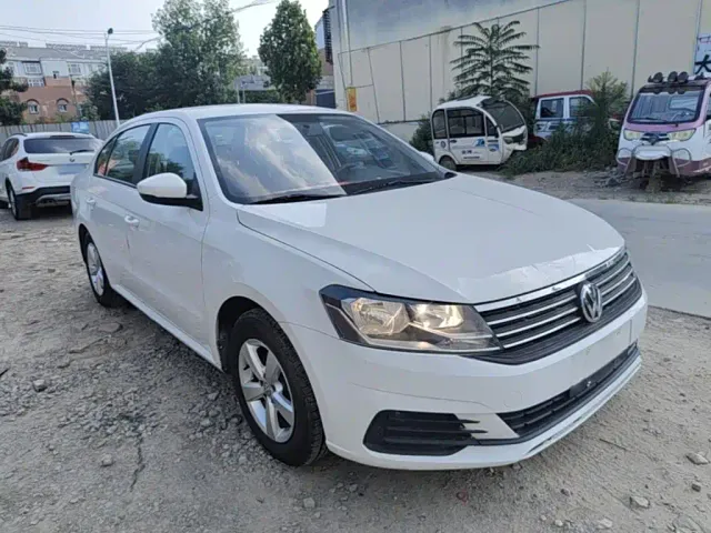 Volkswagen Lavida — Фото автомобиля 3