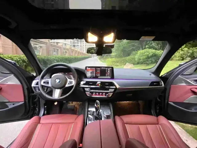 BMW 5 Series — Фото автомобиля 3