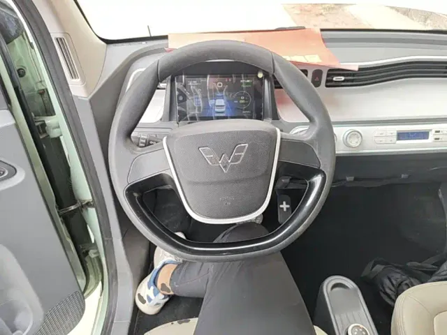 Wuling Hongguang Mini EV — Фото автомобиля 10