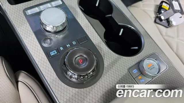 Genesis GV80 — Фото автомобиля 11