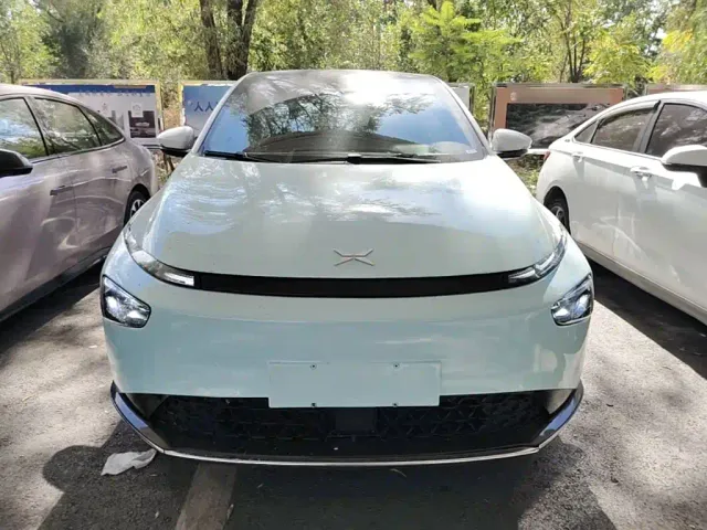 Xpeng G3 — Фото автомобиля 2