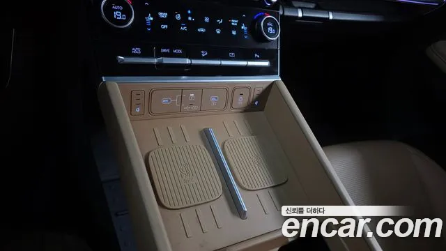 Hyundai Santafe Santa Fe (MX5) — Фото автомобиля 28