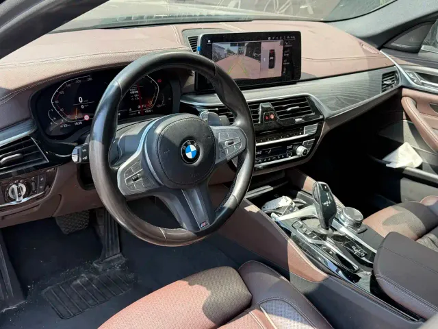 BMW 5 Series — Фото автомобиля 8