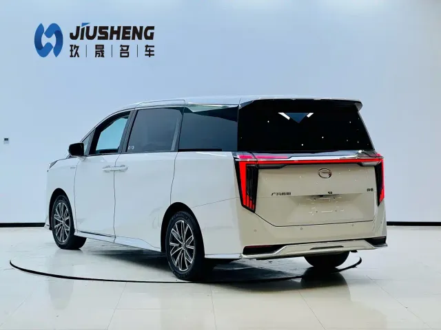 GAC Trumpchi M8 — Фото автомобиля 4