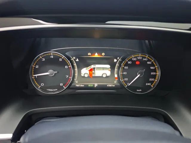 GAC Trumpchi M8 — Фото автомобиля 14
