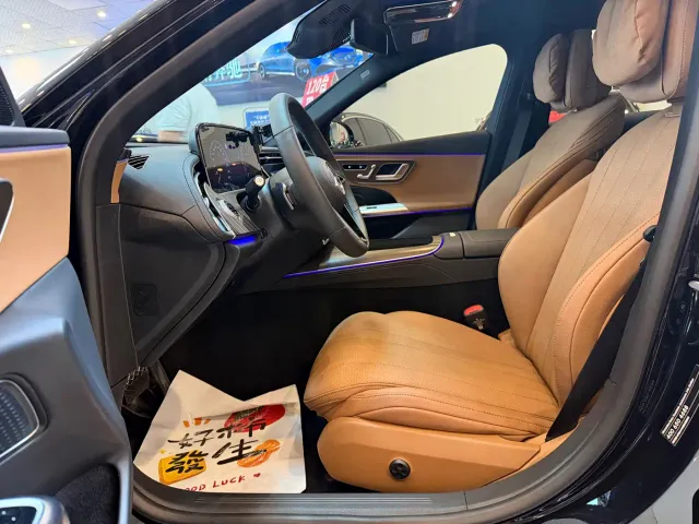 Mercedes-Benz E-Class — Фото автомобиля 6