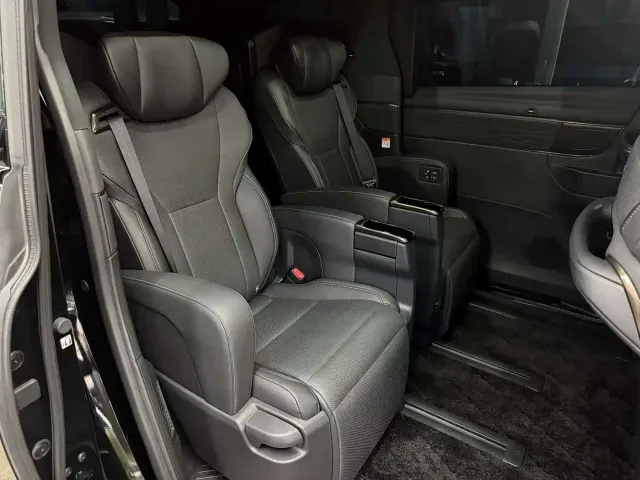 Toyota Alphard — Фото автомобиля 6
