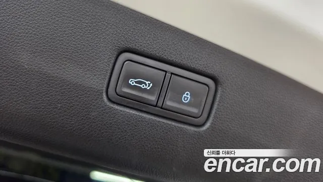 Genesis GV70 2.5T Бензин AWD — Фото автомобиля 16