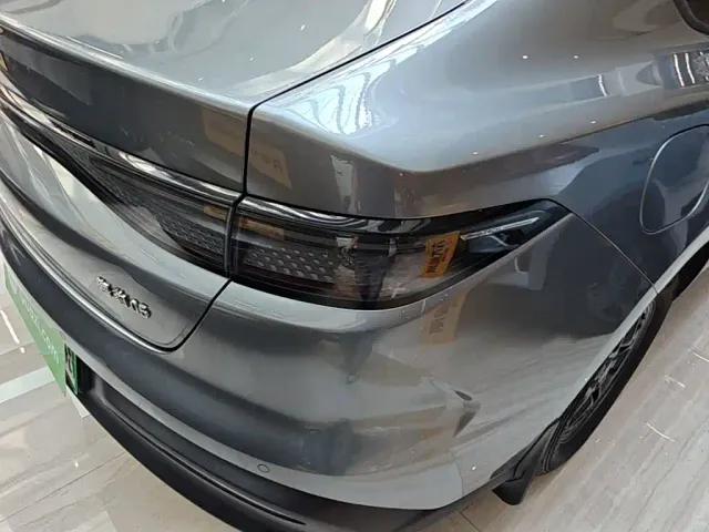 BYD Seal 05 DM-i — Фото автомобиля 7
