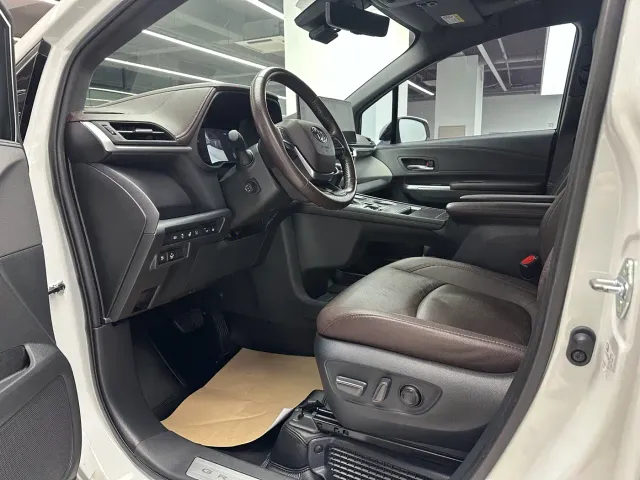 Toyota Granvia — Фото автомобиля 4