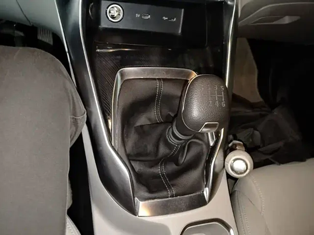 Maxus G50 — Фото автомобиля 13