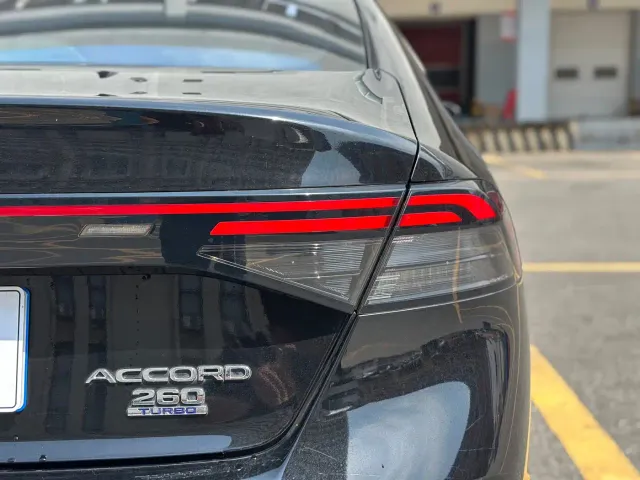 Honda Accord — Фото автомобиля 19