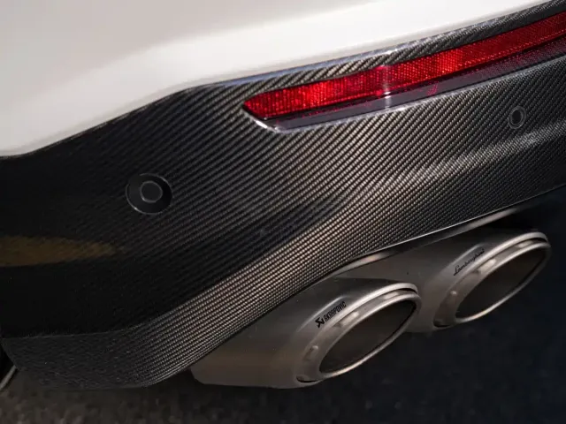 Lamborghini Urus — Фото автомобиля 10