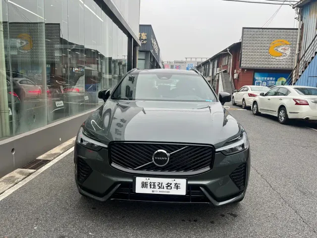 Фотография автомобиля — Volvo XC60