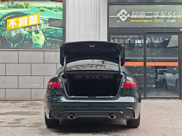Jaguar XEL — Фото автомобиля 10