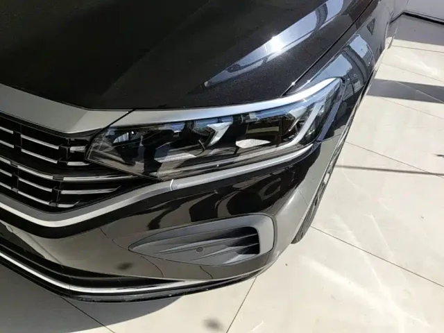 Volkswagen Passat — Фото автомобиля 23