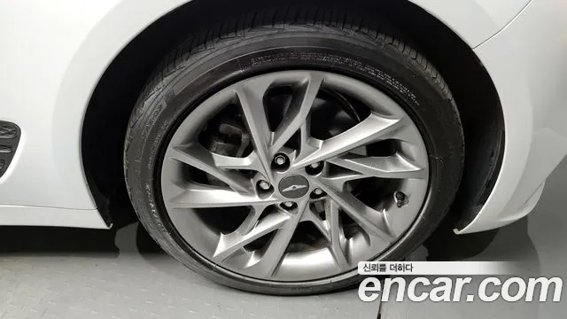 Genesis G70 — Фото автомобиля 19