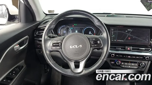 Kia Niro Niro Plus Air — Фото автомобиля 13
