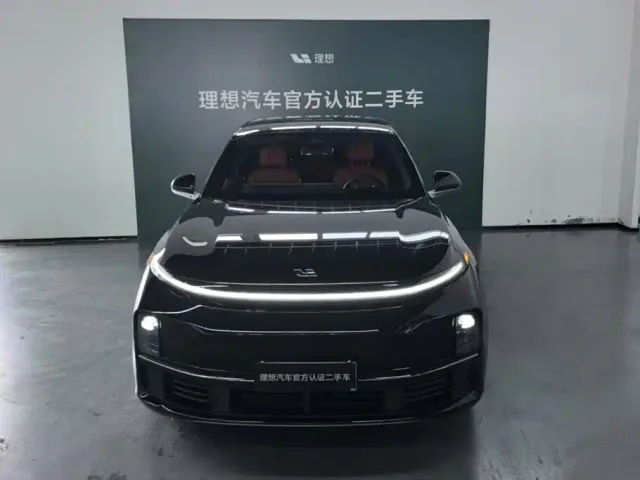 Li Auto L7 — Фото автомобиля 2