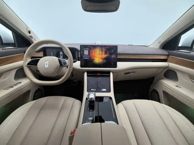 Aito M7 — Фото автомобиля 5