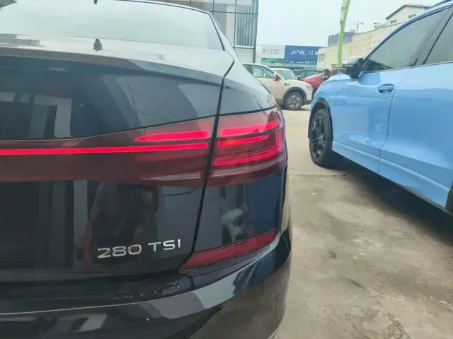 Volkswagen Passat — Фото автомобиля 7