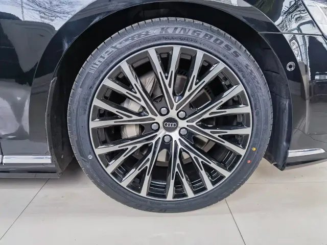 Audi A8 — Фото автомобиля 17