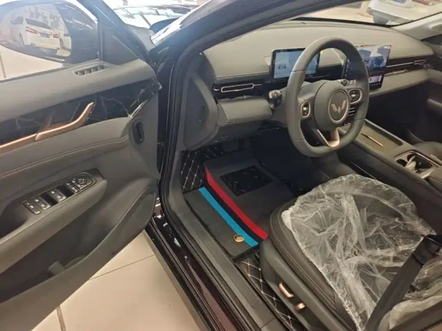 Wuling Starlight — Фото автомобиля 11