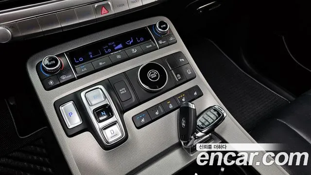 Hyundai Palisade Palisade Дизель 2.2 2WD — Фото автомобиля 8