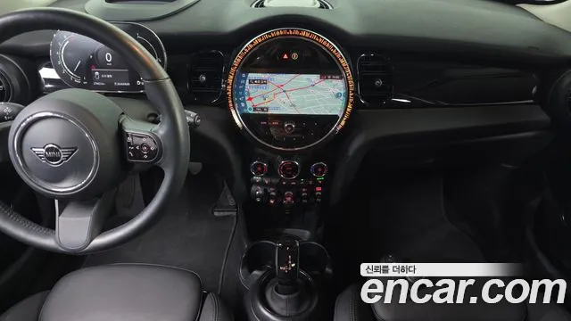 Mini Cooper Cooper 5 дверей Classic — Фото автомобиля 12