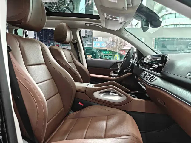 Mercedes-Benz GLS-Class — Фото автомобиля 19