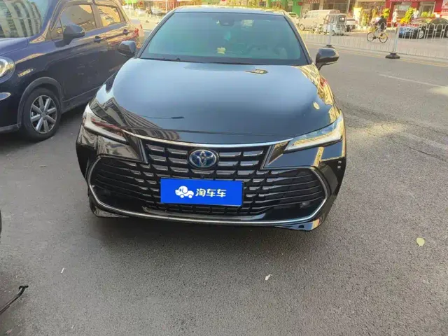 Toyota Avalon — Фото автомобиля 2