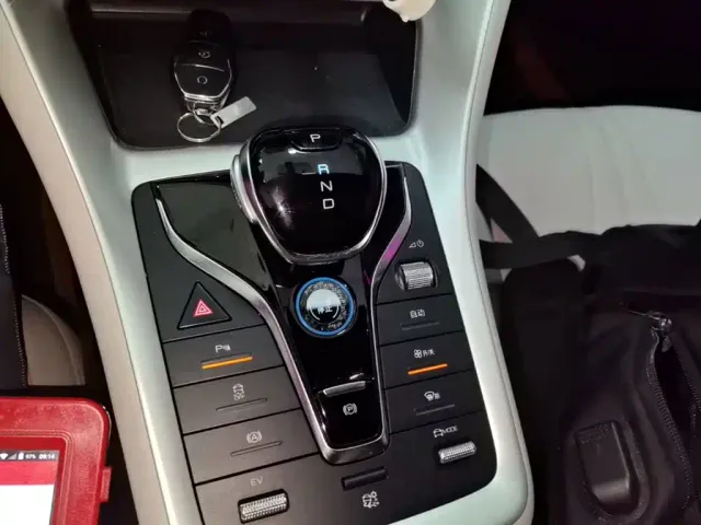 BYD Song Pro — Фото автомобиля 13