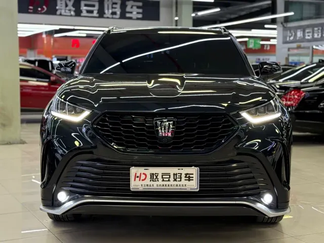 Toyota Crown Kluger — Фото автомобиля 19