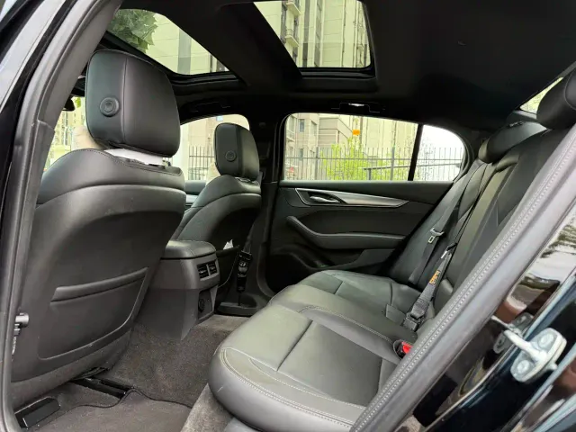 Cadillac CT5 — Фото автомобиля 9