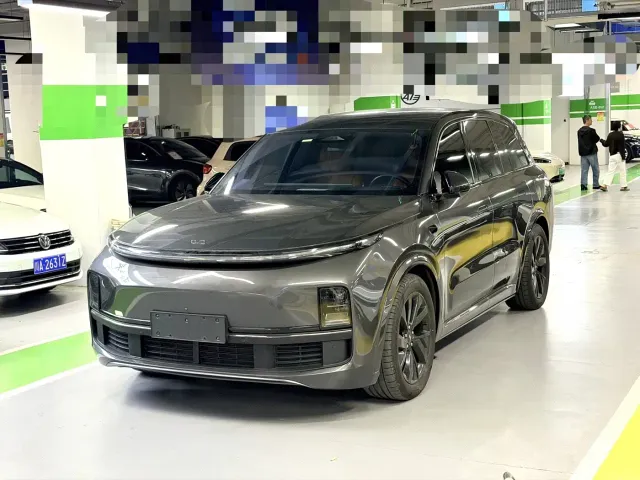 Фотография автомобиля — Li Auto L8