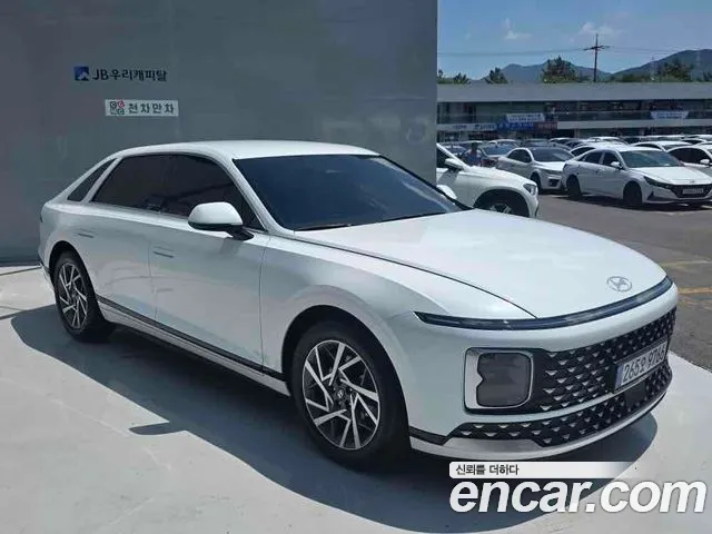Hyundai Grandeur GN7 — Фото автомобиля 3