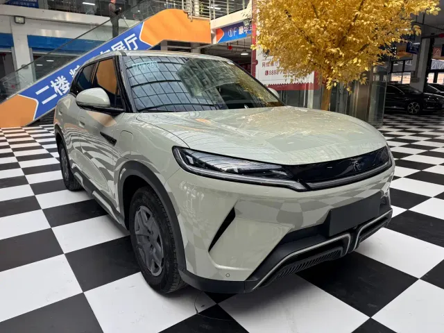 Фотография автомобиля — BYD Yuan UP