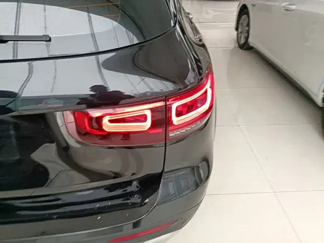 Mercedes-Benz GLB-Class — Фото автомобиля 7