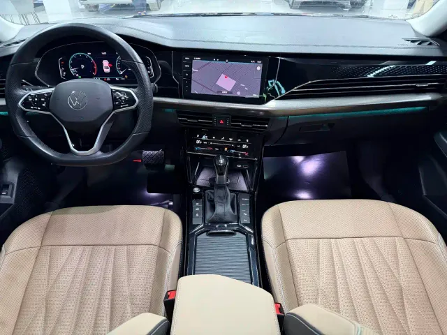 Volkswagen Passat — Фото автомобиля 11