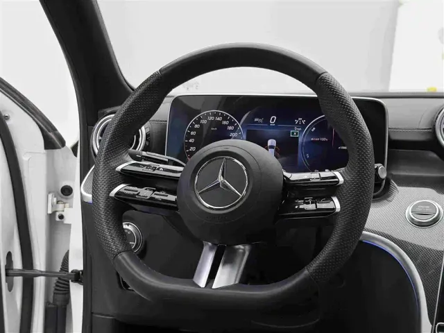 Mercedes-Benz C-Class — Фото автомобиля 12