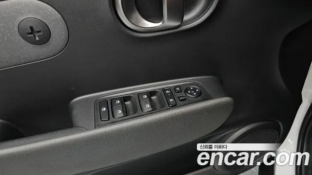 Hyundai Casper Casper Electric Inspiration — Фото автомобиля 14