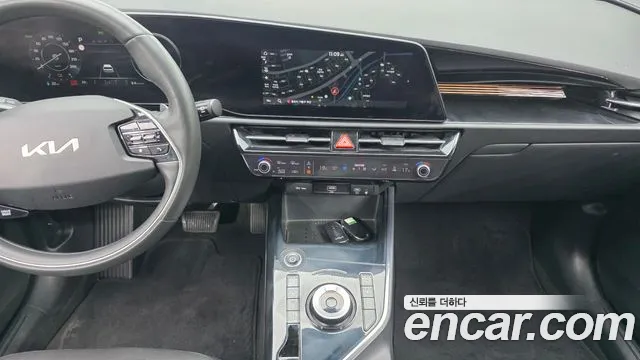 Kia Niro Niro (New) — Фото автомобиля 14