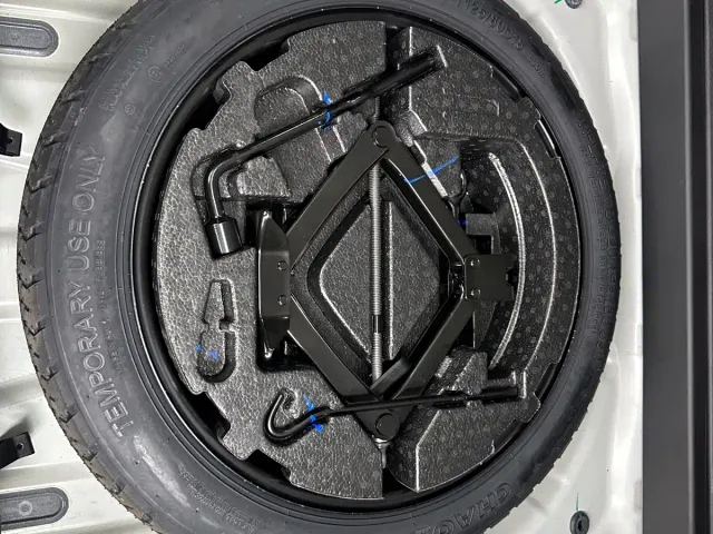 Geely Boyue L — Фото автомобиля 25