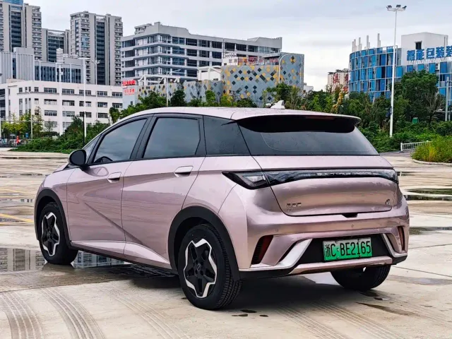 BYD Dolphin — Фото автомобиля 3