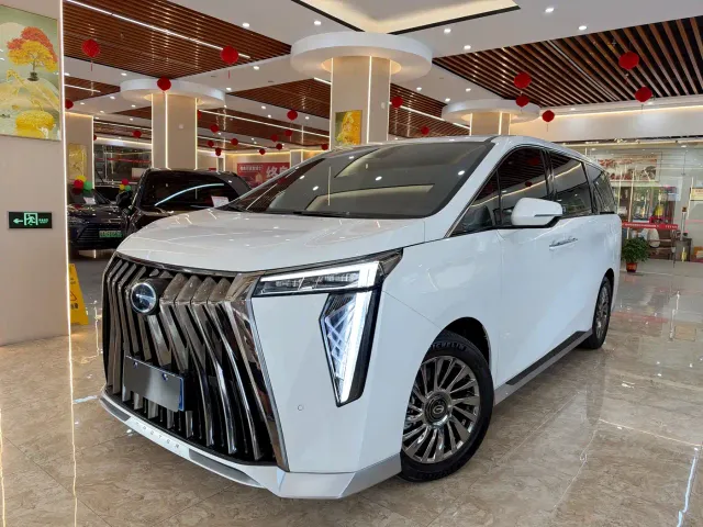 Фотография автомобиля — GAC Trumpchi M8