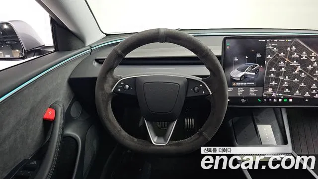 Tesla Model 3 — Фото автомобиля 19